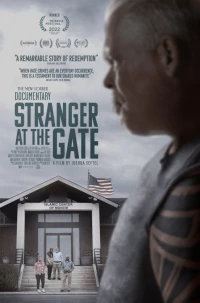 Постер фильма: Незнакомец у ворот
