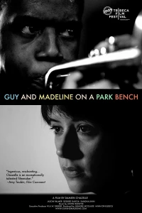 Постер фильма: Гай и Мэдлин на скамейке в парке